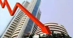 खुलते ही फिसला शेयर बाजार, सेंसेक्स में 232 अंकों की गिरावट