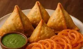 समोसा-जलेबी पर चेतावनी की खबर को सरकार ने नकारा