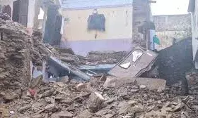 कांकरोली  : बारिश से दो मंजिला मकान गिरा, एक की मौत, एक महिला गंभीर रूप से घायल