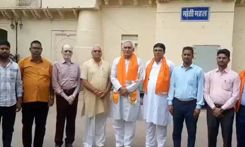 किसान आयोग अध्यक्ष ने किए प्रभु श्रीनाथजी के दर्शन