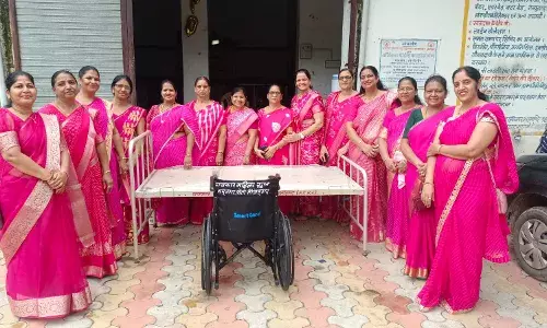 व्हील चेयर भेट की