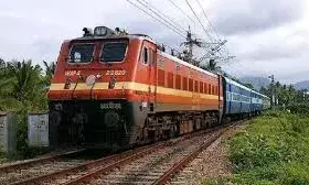 रेलवे का यह फैसला जेब पर पड़ेगा भारी, इस सेवा के बढ़ाया 12% शुल्क,15 अगस्त से लागू होंगी नई दरें