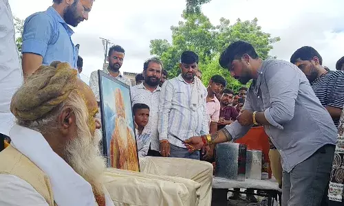 एच बी एस का निर्माण शिव सेना के तर्ज पर किया गया 30 हजार सदस्य