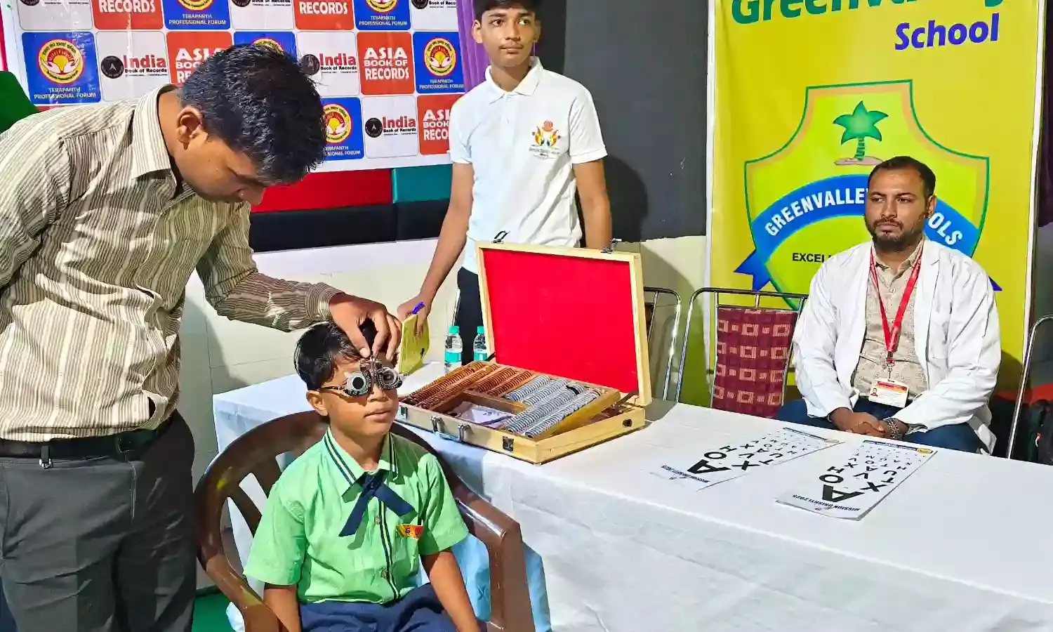 ग्रीनवैली विद्यालय में नेत्र जांच एवं परामर्श शिविर का आयोजन