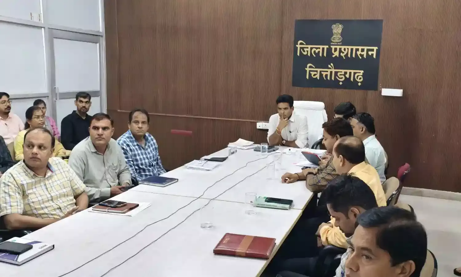 मुख्य सचिव ने वंदे गंगाजल अभियान एवं अंत्योदय संबल पखवाड़ा की समीक्षा की