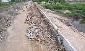 लूनी-समदड़ी-भीलड़ी रेल खंड के दोहरीकरण कार्य ने पकड़ी रफ्तार, यात्रियों को मिलेगी बेहतर सुविधा लूनी-समदड़ी-भीलड़ी रेल खंड के दोहरीकरण कार्य ने पकड़ी रफ्तार, यात्रियों को मिलेगी बेहतर सुविधा