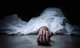 गश खाकर गिरने के बाद महिला की मौत