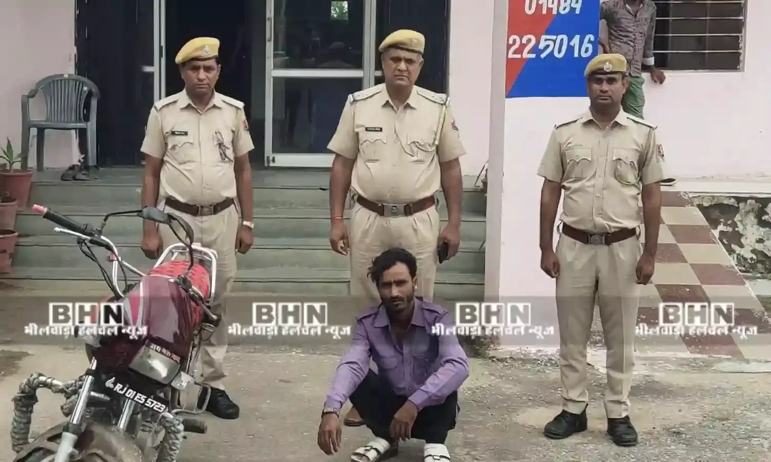 एक मोटरसाइकिल पर 8 बच्चों को बैठाकर जान जोखिम में डाली,गिरफ्तार,बाइक जप्त