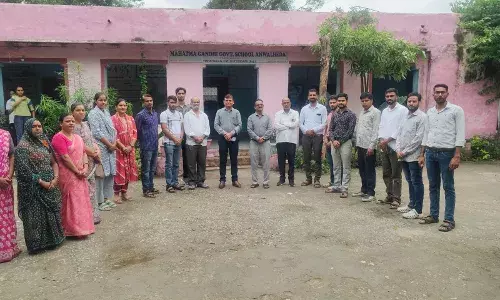 विद्यार्थियों के साथ अनैतिक कृत्य करने वाले शिक्षक को सेवा से पदच्युत किया विद्यार्थियों के साथ अनैतिक कृत्य करने वाले शिक्षक को सेवा से पदच्युत किया