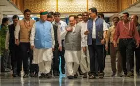 मानसून सत्र में सरकार को घेरने के लिए विपक्ष एकजुट, सर्वदलीय बैठक में उठे ये प्रमुख मुद्दे