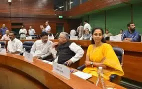 व्यापारियों ने अवैध कर नोटिसों की निंदा की, 25 जुलाई को करेंगे प्रदर्शन व्यापारियों ने अवैध कर नोटिसों की निंदा की, 25 जुलाई को करेंगे प्रदर्शन