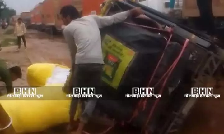 8 किलोमीटर से भी अधिक लंबी लगी वाहनों की कतारे.जाम में फंसकर आम जन परेशान 8 किलोमीटर से भी अधिक लंबी लगी वाहनों की कतारे.जाम में फंसकर आम जन परेशान