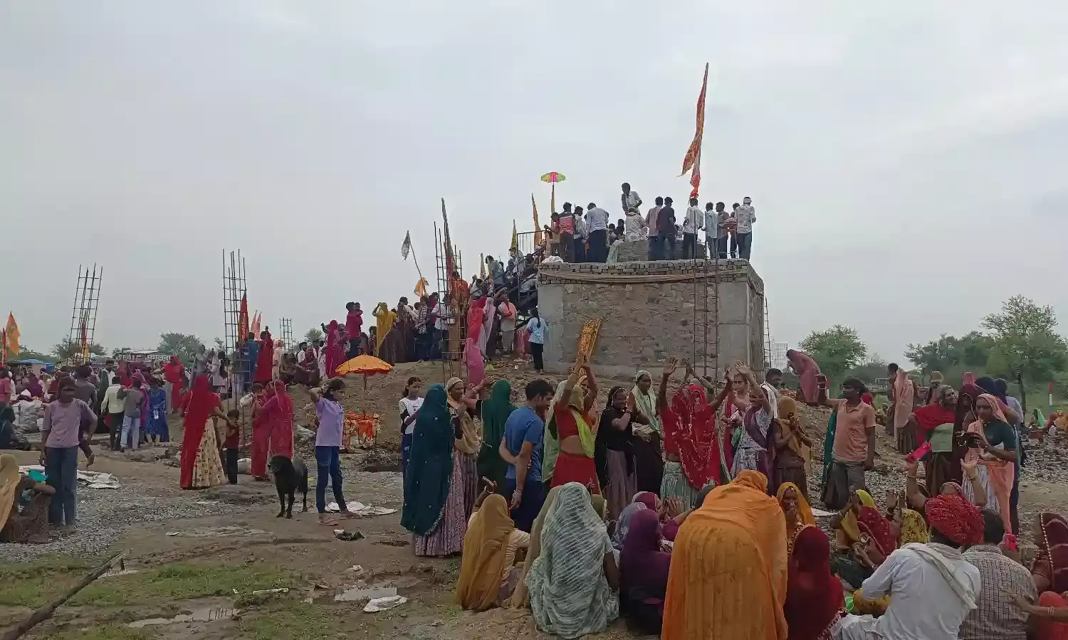 कंवलियास शिव मंदिर पर सावन के दूसरे सोमवार को उमड़ा श्रद्धालुओं का सैलाब लगा मेला