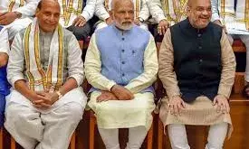 प्रधानमंत्री नरेंद्र मोदी की अध्यक्षता में उच्च स्तरीय बैठक, अमित शाह और राजनाथ सिंह भी रहे मौजूद