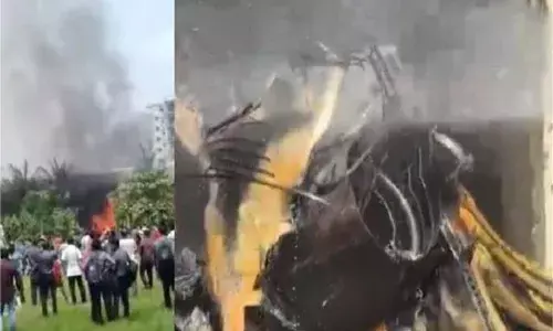 कॉलेज के ऊपर गिरे सैन्य विमान के भयानक वीडियो आए सामने, बुरी तरह जले छात्र तड़पते-भागते नजर आए ! कॉलेज के ऊपर गिरे सैन्य विमान के भयानक वीडियो आए सामने, बुरी तरह जले छात्र तड़पते-भागते नजर आए !