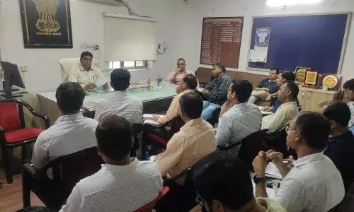 स्वास्थ्य सेवाओं की मजबूती को लेकर समीक्षा बैठक आयोजित स्वास्थ्य सेवाओं की मजबूती को लेकर समीक्षा बैठक आयोजित