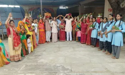 शिवमहापुराण के साथ निकाली कलश यात्रा