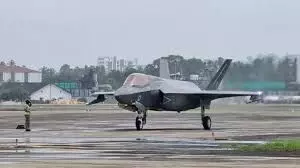 37 दिन बाद ब्रिटिश F-35B जेट ने फिर भरी उड़ान, ब्रिटेन ने कहा- भारत धन्यवाद