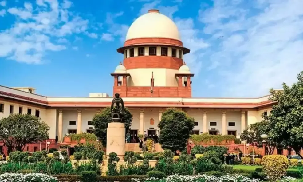 सुप्रीम कोर्ट ने बिल्डरों-बैंकों में साठगांठ मामलों में CBI को जांच की अनुमति दी, हड़कंप