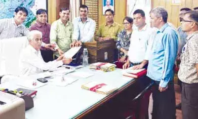 पंचायती राज मंत्रालयिक कर्मचारियों का आक्रोश, मुख्यमंत्री को ज्ञापन