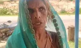 मांडल खेत जा रही महिला से गहने लूटकर भागे बदमाश, बाइक छोड़कर मौके से फरार मांडल खेत जा रही महिला से गहने लूटकर भागे बदमाश, बाइक छोड़कर मौके से फरार