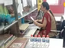 भक्तों को गंगाजल उपलब्ध करा रहा है डाक विभाग, चार हजार लोगों ने किया भोले का जलाभिषेक भक्तों को गंगाजल उपलब्ध करा रहा है डाक विभाग, चार हजार लोगों ने किया भोले का जलाभिषेक