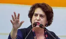 प्रियंका गांधी ने सरकार पर लगाया आरोप , बोलीं- सत्ता पक्ष के लोग नहीं चलाना चाहते सदन प्रियंका गांधी ने सरकार पर लगाया आरोप , बोलीं- सत्ता पक्ष के लोग नहीं चलाना चाहते सदन