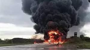 रूस में चीनी सीमा के पास विमान क्रैश,5 बच्चों समेत सवार सभी लोगों की मौत ! घने जंगलों में जलता मिला मलबा रूस में चीनी सीमा के पास विमान क्रैश,5 बच्चों समेत सवार सभी लोगों की मौत ! घने जंगलों में जलता मिला मलबा