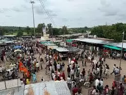 हरियाली अमावस्या पर धार्मिक स्थलों पर श्रद्धालुओं की भारी भीड़, पर्यटक स्थलों पर दिनभर रही  रौनक