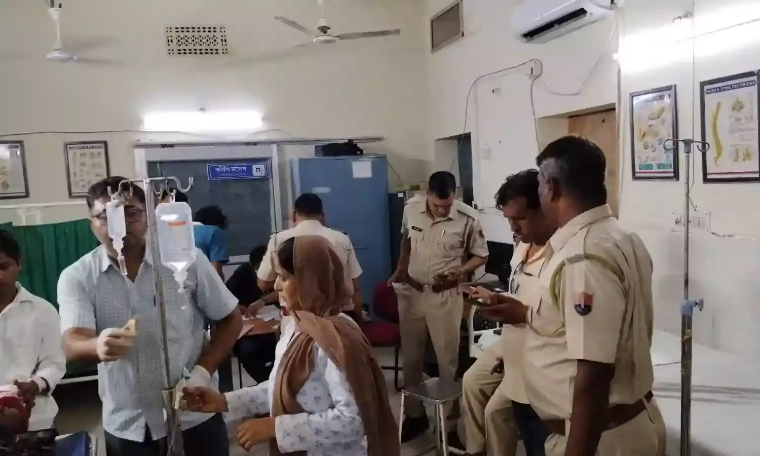 नेशनल हाईवे पर दो बाइकों की आमने-सामने भिड़ंत, एक की मौत, पति-पत्नी गंभीर घायल