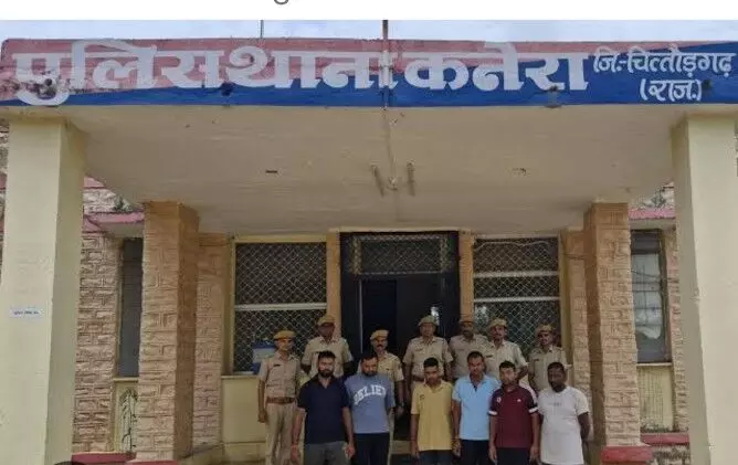 मुखबिरी के शक में युवक की पीट-पीट  कर ले ली :जंगल में शव को जला राख  फेंकी तालाब में; अब पकड़े गए 6 आरोपी