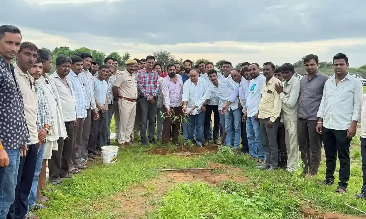 खटवाड़ा गौशाला में  किया पौधारोपण