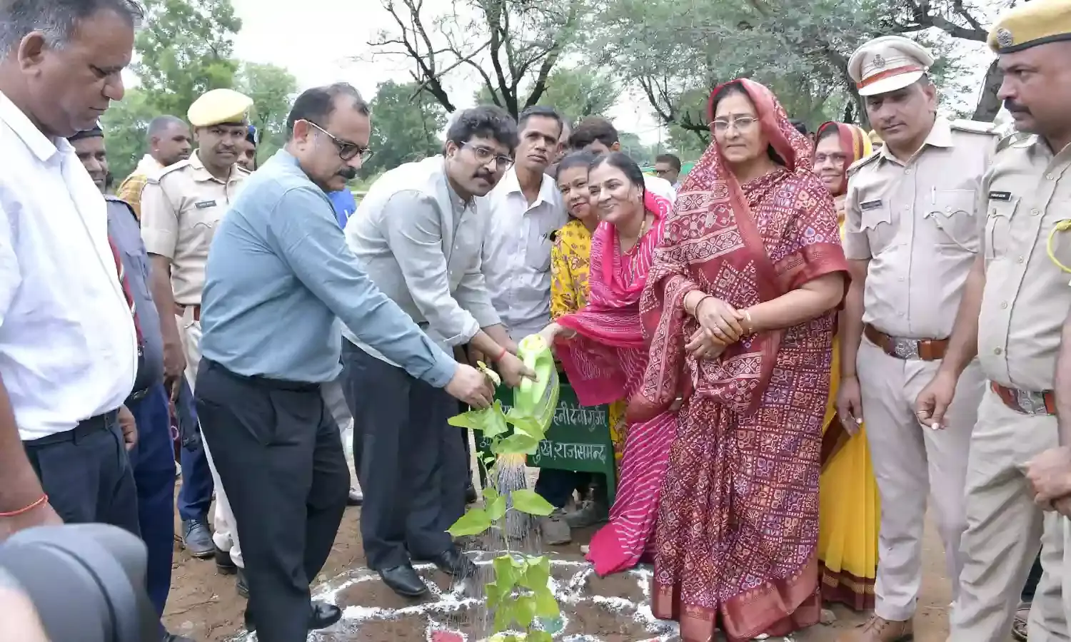 पर्यावरण संरक्षण हर व्यक्ति की जिम्मेदारी :जिला प्रमुख