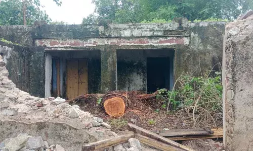 गेगा का खेडा सरकारी भवन क्षतिग्रस्त गेगा का खेडा सरकारी भवन क्षतिग्रस्त