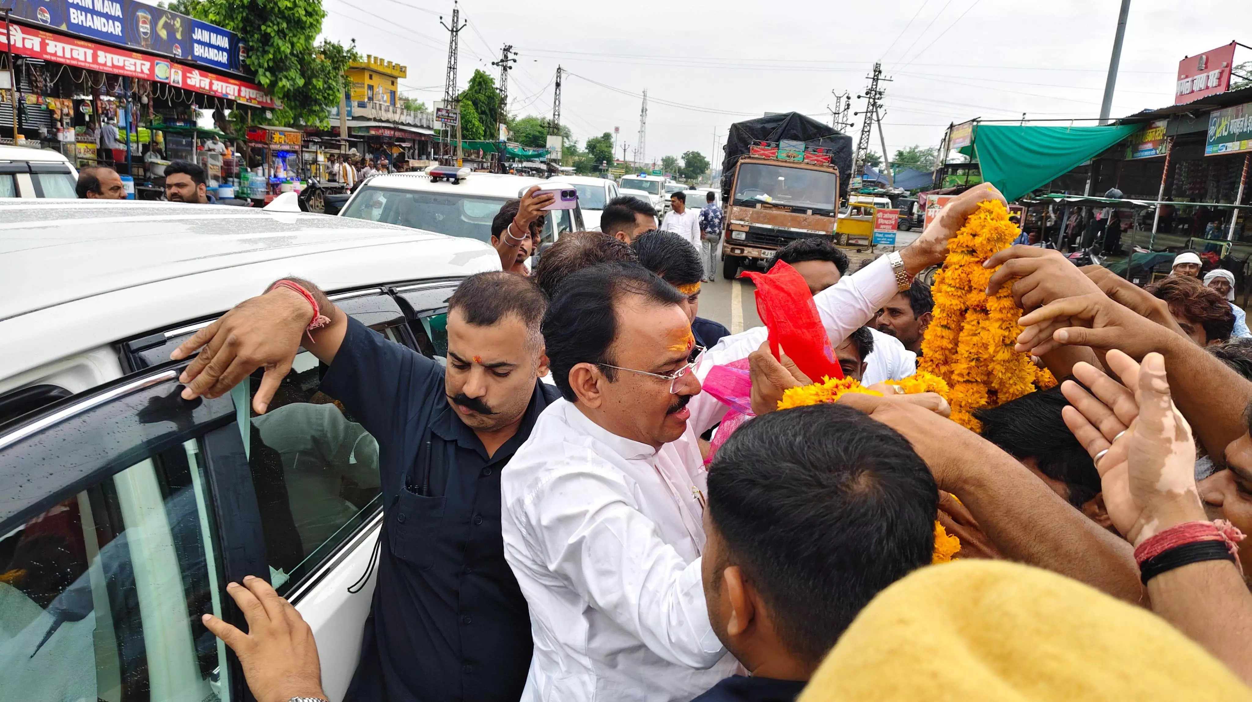 उप मुख्यमंत्री बेरवा का सवाईपुर में स्वागत उप मुख्यमंत्री बेरवा का सवाईपुर में स्वागत