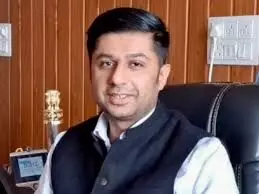 जिला कलेक्टर ने सोशल मीडिया पर चलाये जा रहे भ्रामक व तथ्यहीन जानकारियों से दूर रहने की अपील की जिला कलेक्टर ने सोशल मीडिया पर चलाये जा रहे भ्रामक व तथ्यहीन जानकारियों से दूर रहने की अपील की