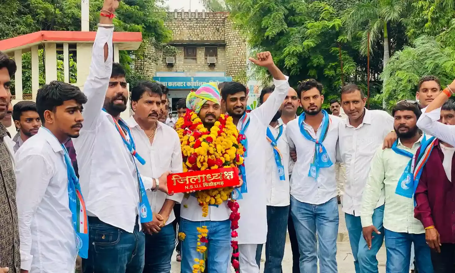 सिसोदिया द्वारा राव का किया  स्वागत