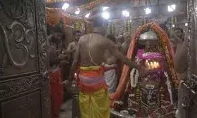 सावन के तीसरे सोमवार पर बाबा महाकाल ने दिए श्री गणेश स्वरूप में दर्शन