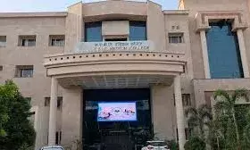 ICU में भर्ती महिला को  बेहोशी का इंजेक्शन लगाकरकंपाउंडर ने  किया  दुष्कर्म