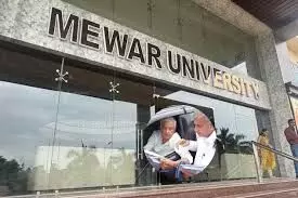 कृषि मंत्री डॉ. किरोड़ी लाल मीणा का मेवाड़ यूनिवर्सिटी में औचक निरीक्षण कृषि मंत्री डॉ. किरोड़ी लाल मीणा का मेवाड़ यूनिवर्सिटी में औचक निरीक्षण