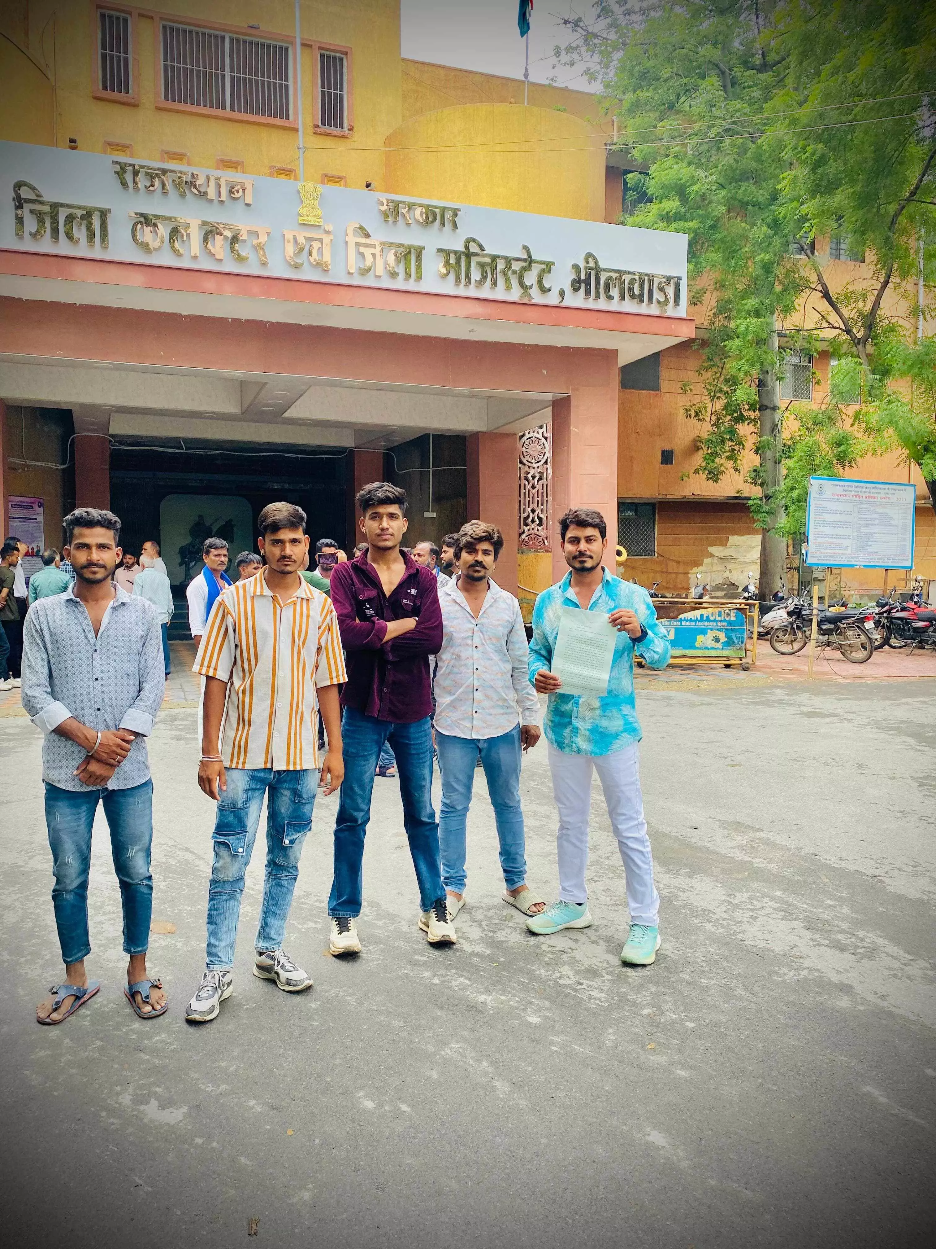 बड़ा महुआ में हाईवे बाईपास का निर्माण रुका, ग्रामीणों में आक्रोश