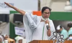 मुख्यमंत्री ममता बनर्जी ने जो वीडियो किया पोस्ट उसे दिल्ली पुलिस ने बताया फर्जी