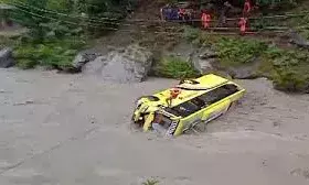 जम्मू-कश्मीर के गांदरबल में बड़ा हादसा, आईटीबीपी जवानों को ले जा रही बस सिंध नदी में गिरी