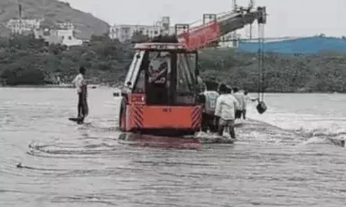 प्रदेश के कई जिलों में बाढ़ के हालात भीलवाड़ा में भी शुरू हुई बारिश , आज इन जिलों में अलर्ट,हादसों में कई मौते