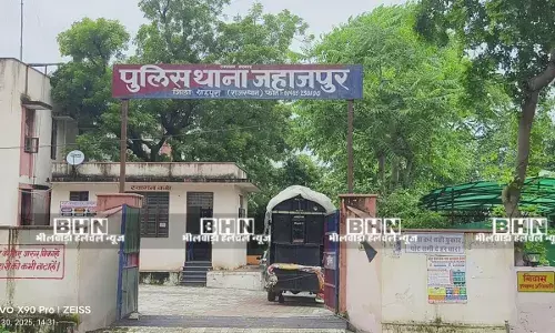 न्यायालय के सामने डीजे बजाना पड़ा भारी, पुलिस ने किया जब्त