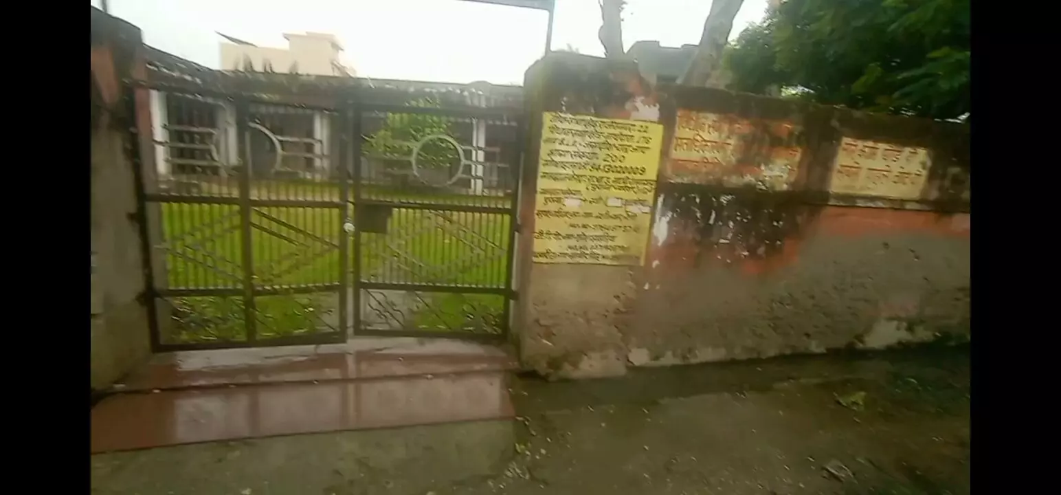 बालिका उच्च माध्यमिक विद्यालय, रेलमंगरा की दीवार जर्जर होने का खतरा – छात्राओं की सुरक्षा पर मंडरा रहा संकट