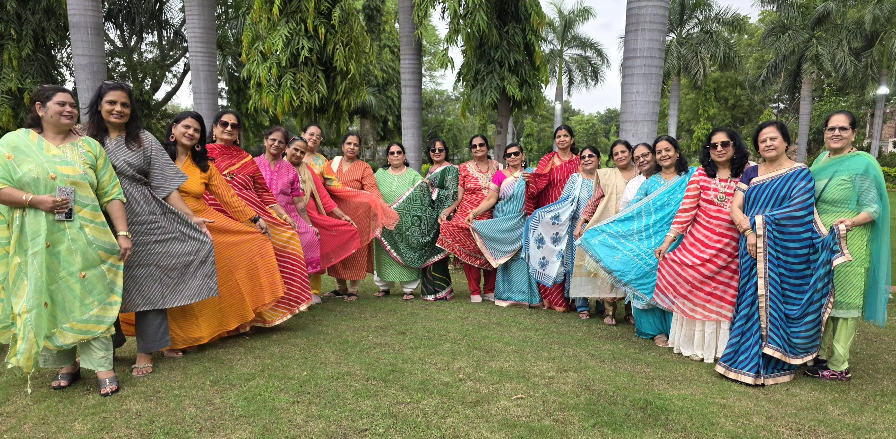 महिला संगठन ने मनाया लहरिया उत्सव