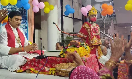 शिव महापुराण कथा में हनुमान जन्मोत्सव का प्रसंग सुन श्रद्धालु हुए भाव विभोर