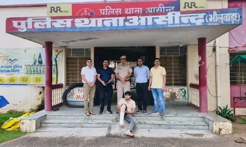 आसींद पुलिस से पकडा 5000 का ईनामी तस्कर