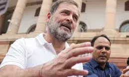 “चुनाव आयोग वोट चोरी में शामिल,” राहुल गांधी का ‘एटम बम’ वाला वार!